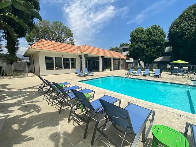 Covina Grand — Photo 19