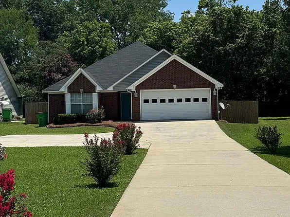 1735 Whitmire St, Leeds, AL 35094