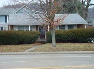 562 E State St, Athens, OH 45701