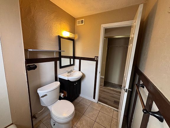5th image of 30 S Grandview Ave APT 2