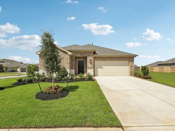 551 Day Station Dr, Dayton, TX 77535