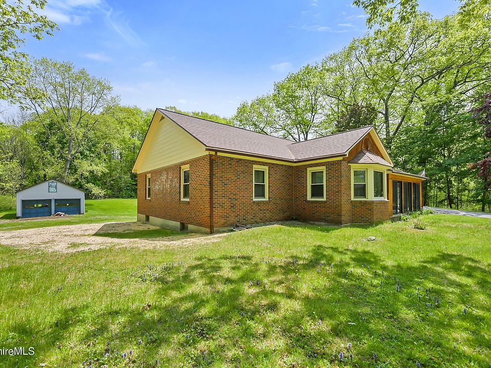 28 Oak St, West Stockbridge, MA 01266 Zillow
