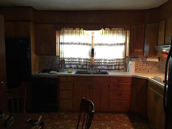 4th image of 6339 Rowland Ave