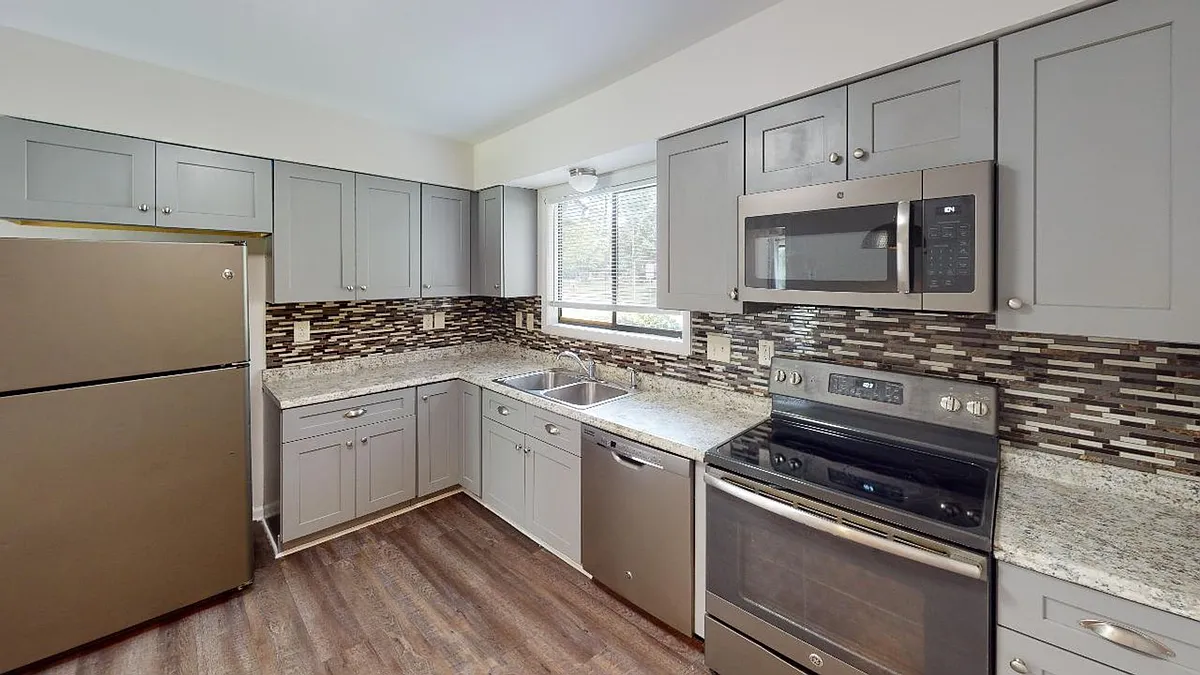 Building Photo - 5921 Falstaff Dr