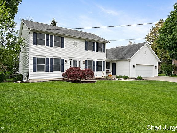 2nd image of 3621 Chickasaw Ct SW