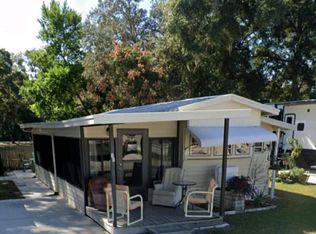 11 Athens St, Zephyrhills, FL 33541