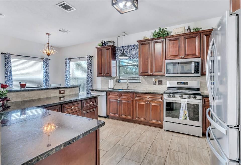 5011 Chase Park Ct, Bacliff, TX 77518 Zillow