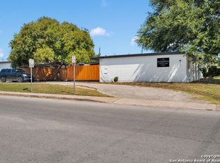 600 Gentleman Rd #4, San Antonio, TX 78201