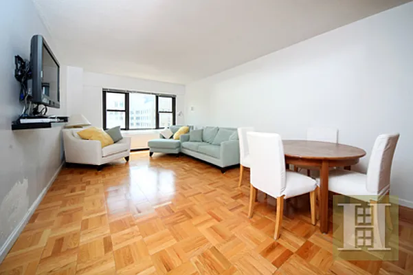 Rented by Halstead Real Estate | media 15