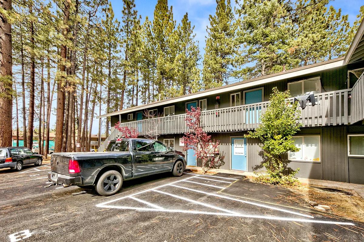 Building Photo - 1031 Moss Rd #5