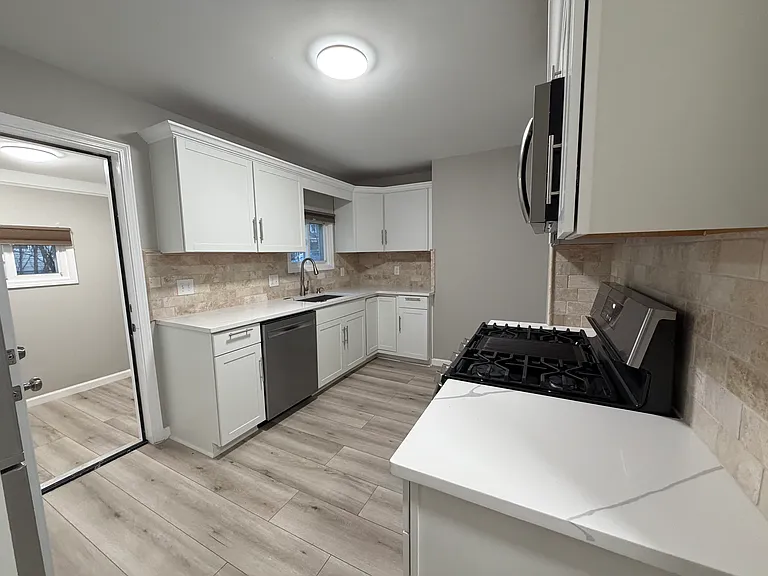 156 E Henrietta Rd — Photo 13