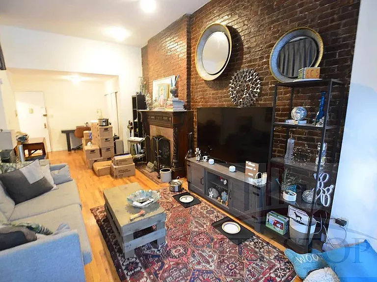 308 W 73rd St #1A — Photo 2