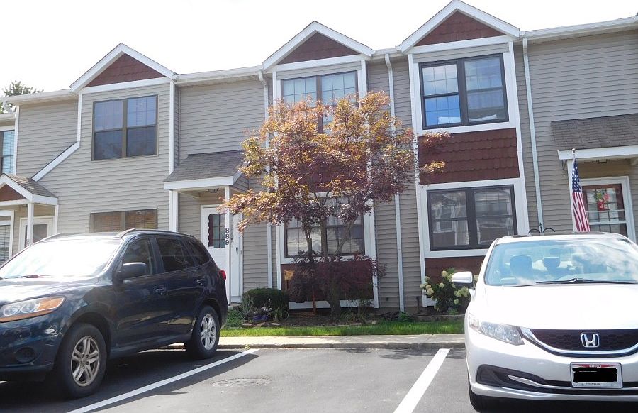 1st image of 889 Noddymill Ln E