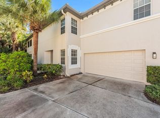2012 Tarpon Bay Dr N APT 101, Naples, FL 34119