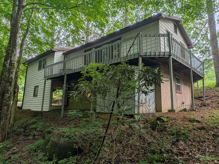 326 Cove Creek Rd — Photo 22