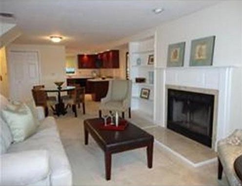 3rd image of 58 Merrimac St APT 3-2