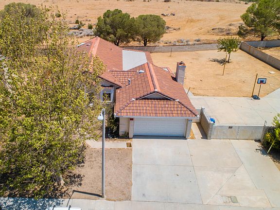 2nd image of 37340 Larchwood Dr