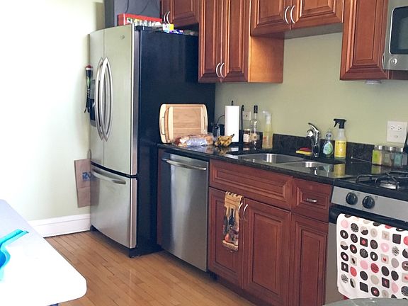 4th image of 3421 W Hollywood Ave #2-C