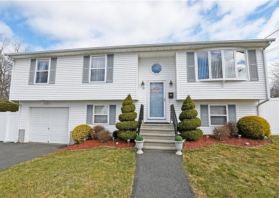 1st image of 33 Victoria Ave
