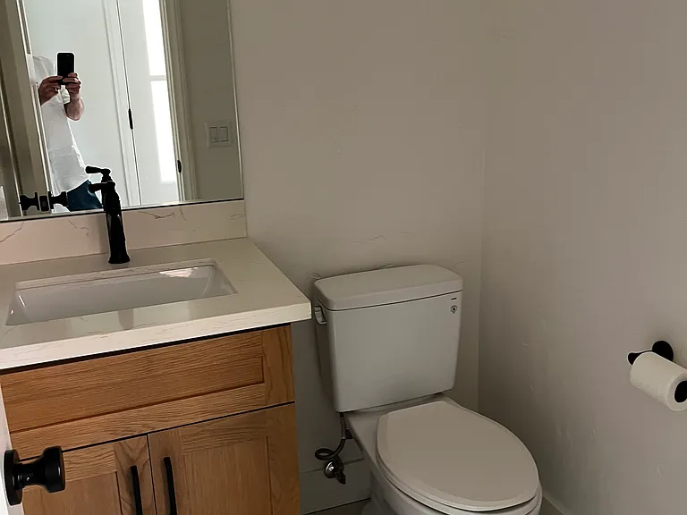 224 Covina Ave #224 — Photo 7