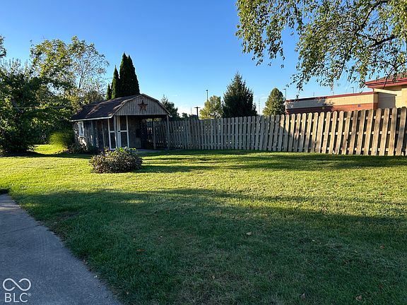 5th image of 502 Osborne Ave