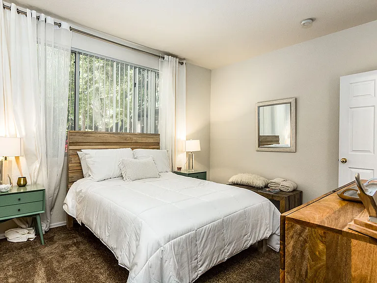 IMT Riverview — Photo 16