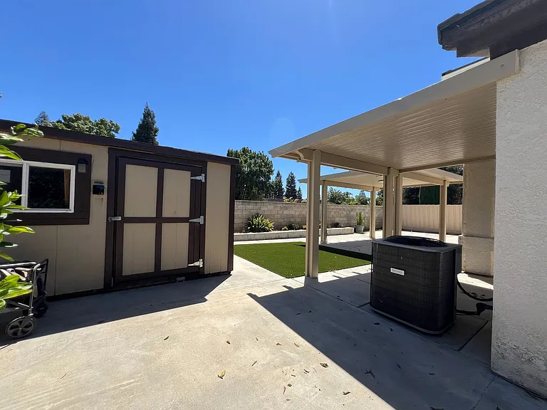 5835 W Athens Ave — Photo 22