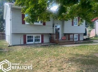 22 Pine Ct, Montrose, IA 52639