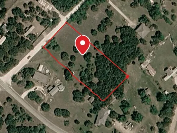 815 Overlook Dr, Cleburne, TX 76033