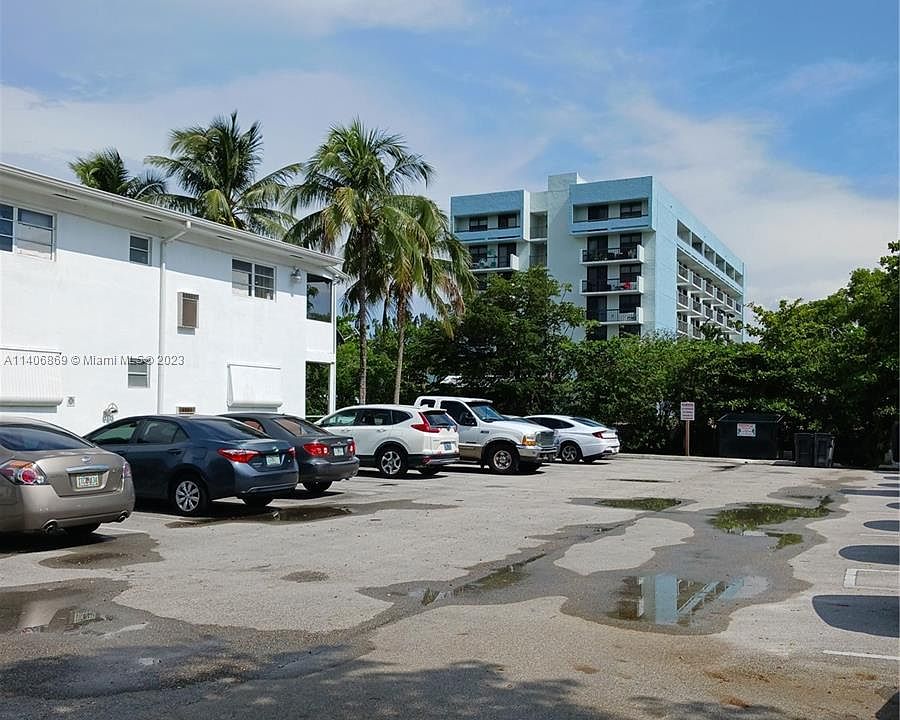 Ro Mont Gardens Andover Condominiums 50 NW 204th St Miami FL Zillow