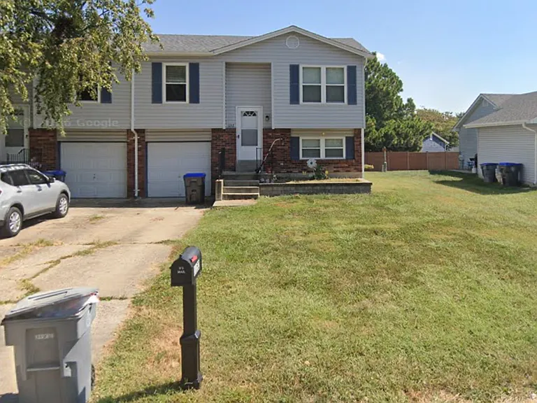 1152 Saint Matthew Ave — Photo 1