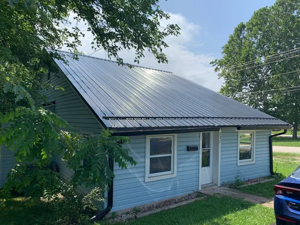 287 W South St, Upland, IN 46989