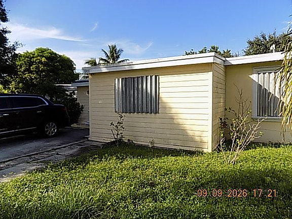 3rd image of 3900 Orange Street