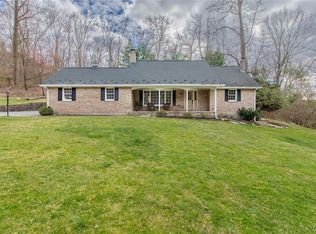 1504 Gable Dr, Coopersburg, PA 18036