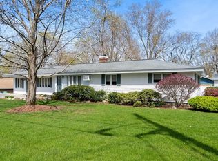 3 Ruth Dr, Framingham, MA 01701