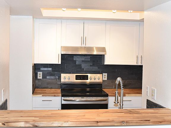 Kitchen Eating Bar