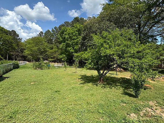 3rd image of 1428 Whitetown Road