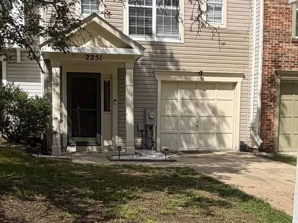 2251 Commissary Cir, Odenton, MD 21113