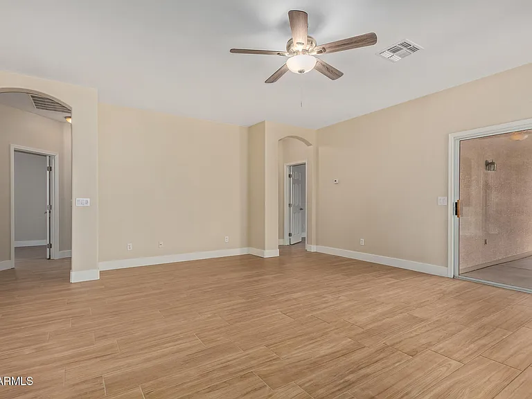 3556 N 143rd Ln — Photo 12