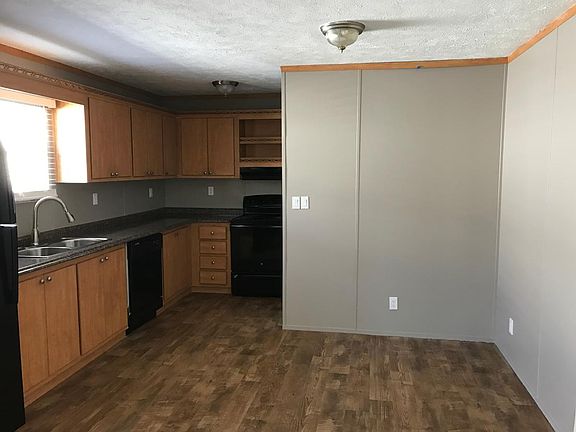 3rd image of 205 Hazelwood Dr Lot 13