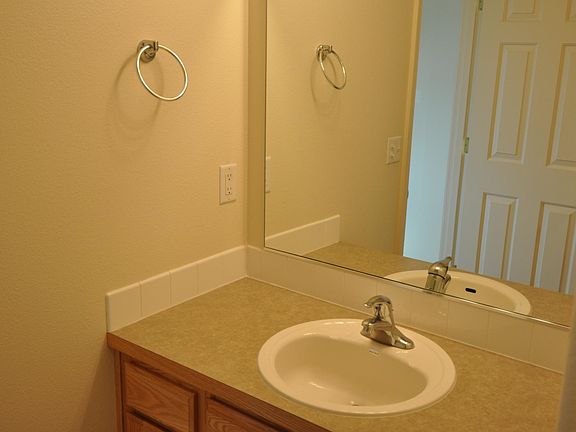 4th image of 16529 NE 19th St