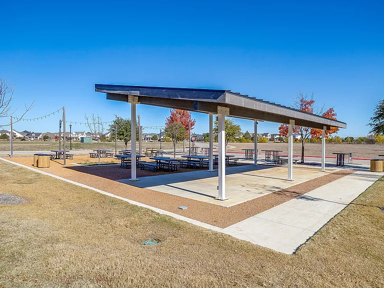 14328 Capridge Rd — Photo 37
