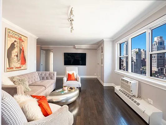 Living room, photo 1