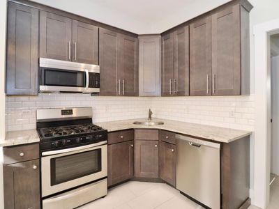 19 Graham St, Jersey City, NJ, 07307