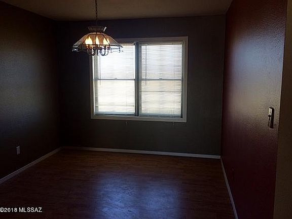 3rd image of 1547 W Jonnie Dr