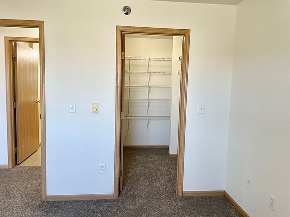 4th image of 4201 33rd Ave S #3