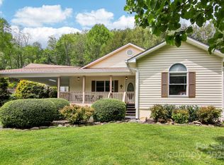 53 Garden Ct, Maggie Valley, NC 28751