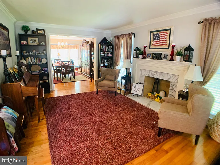 8604 Oak Chase Cir — Photo 4