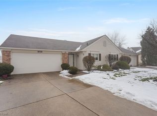 166 Sturbridge Dr, Medina, OH 44256