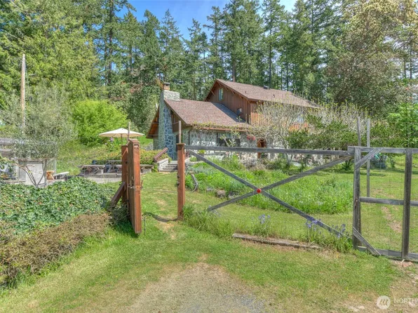 108 Pinneo Road, Orcas Island, WA 98245
